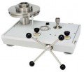 Fluke P3031-KPA Gas Deadweight Tester, Liquid Lubricated, 7,000kPa-